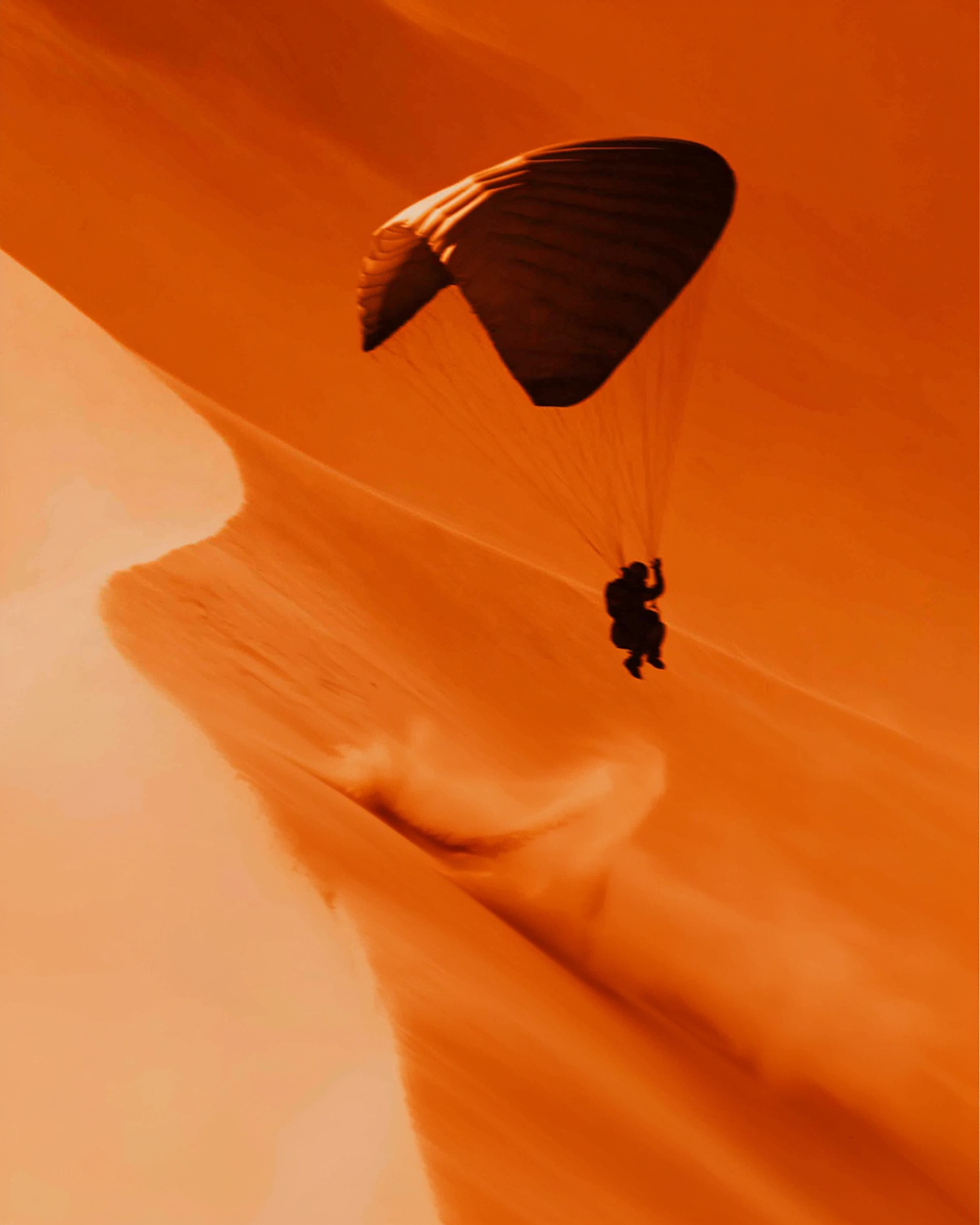 Mofjourney Person Paragliding Over Oman Ar 45 Profile 5P2 5Acd72e1 A100 4077 B442 025Bcc590308 2