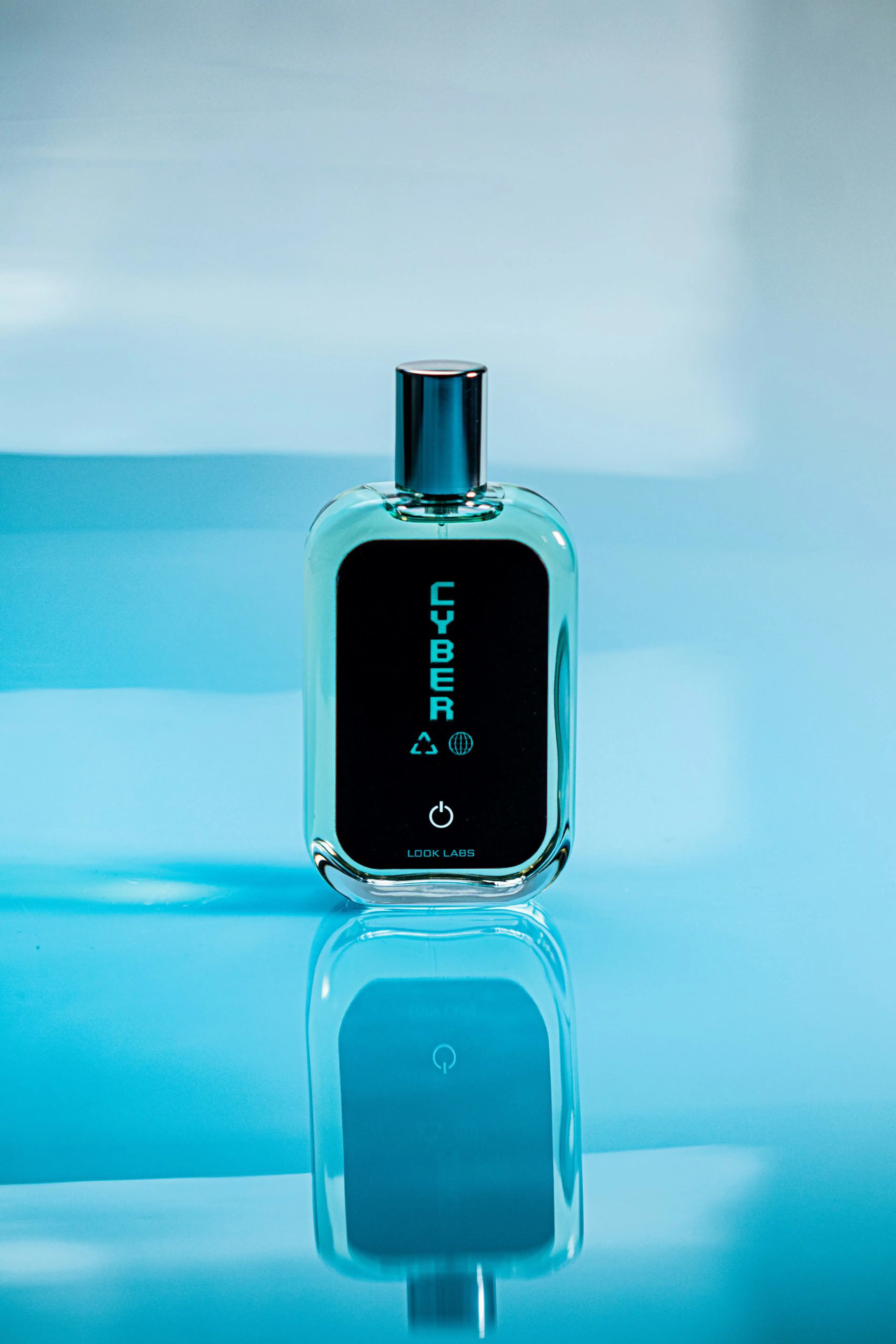 Look Labs Cyber Eau De Parfum Nft Dezeen 2364 Col 3 1704X2556